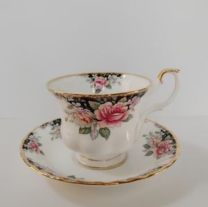 Royal Albert Concerto Teacup Saucer Set